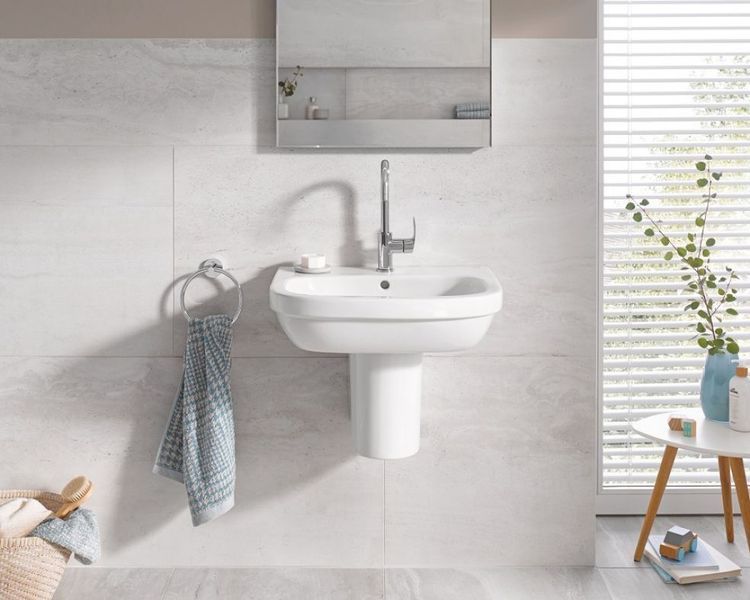 Grohe Полупьедестал для раковины Euro Ceramic (39201000) 39201000 фото